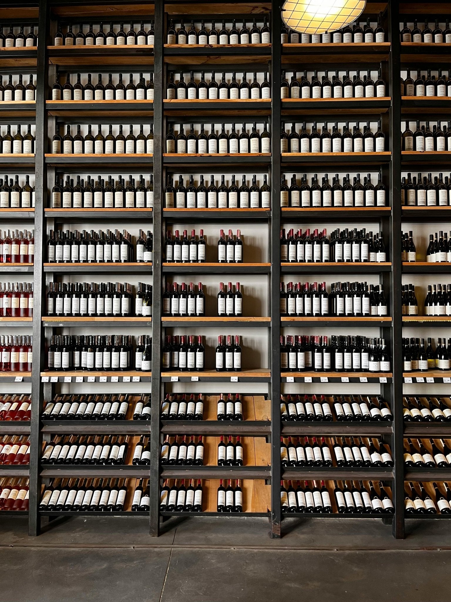 Kellerräumung - Gustomo - internationale Weine und Delikatessen