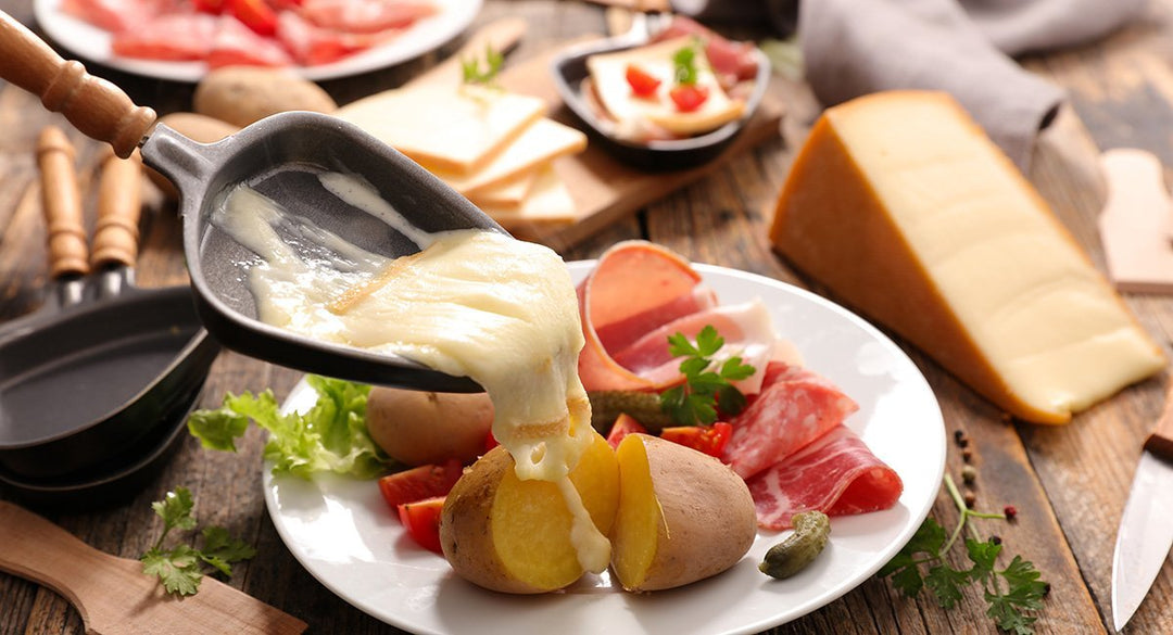 Passende Weine zu Raclette & Käsefondue | Gustomo Shop