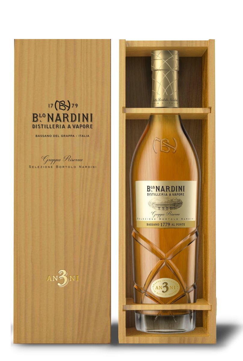 Nardini - Grappa Riserva 3 Jahre in der Holzkiste 0,7l 42% Grappa